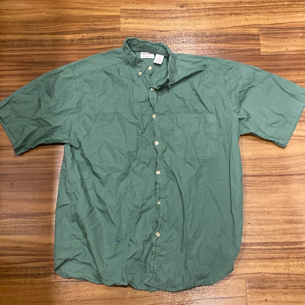 Nice button up. Rarely worn.